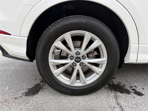 Used 2022 Audi Q3 2.0T Premium w/ Convenience Package image 19