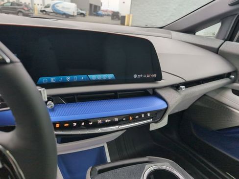 New 2026 Cadillac Optiq Sport 2 w/ LPO, Floor Liner Package image 20