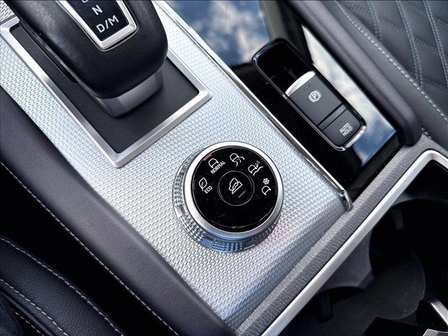 Used 2023 Mitsubishi Outlander SEL FWD image 23