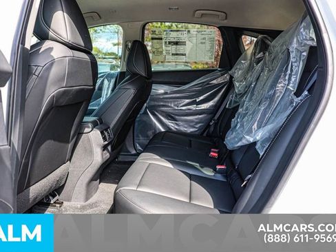 Certified 2025 Nissan Murano SV image 38