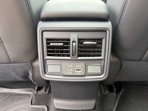 Certified 2026 Subaru Forester Premium AWD/4WD image 25