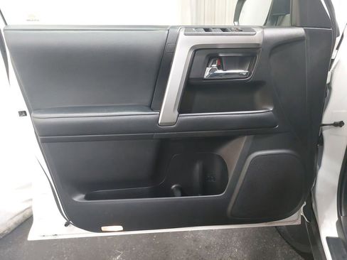 Used 2021 Toyota 4Runner SR5 Premium image 29