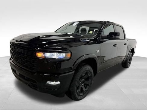 New 2026 RAM 1500 4x4 Crew Cab image 2