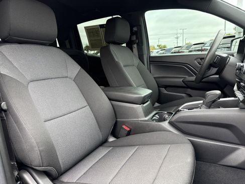 Certified 2024 Chevrolet Colorado Trail Boss w/ Technology Package image 32