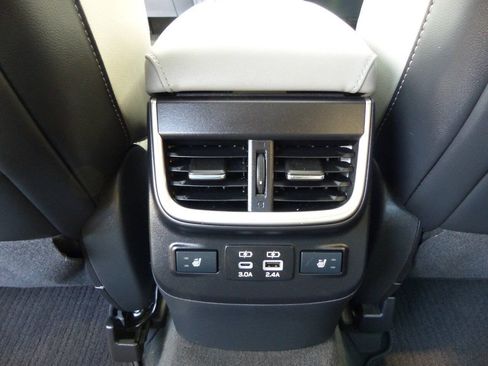 Used 2024 Subaru Legacy Limited AWD/4WD image 39