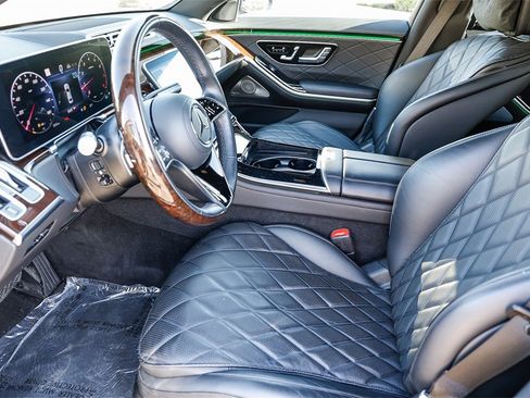 Used 2024 Mercedes-Benz S 580 4MATIC Sedan image 19
