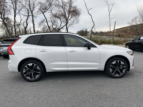 New 2026 Volvo XC60 B5 Plus w/ Protection Package Premier image 29