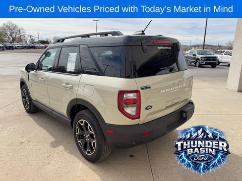 Used 2025 Ford Bronco Sport Outer Banks w/ Outer Banks Tech Package+ AWD/4WD image 3