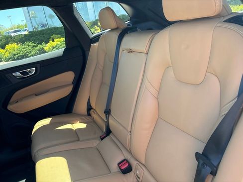 Used 2023 Volvo XC60 B6 Ultimate AWD/4WD image 31