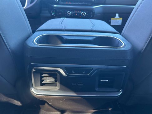 New 2026 GMC Sierra 1500 SLT w/ SLT Premium Package image 17