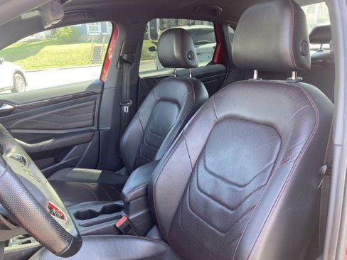 Used 2022 Volkswagen Jetta GLI Autobahn image 8