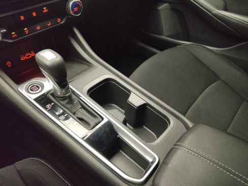 Used 2025 Nissan Sentra SV FWD image 26