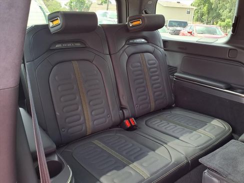 Used 2024 Rivian R1S Adventure AWD/4WD image 17
