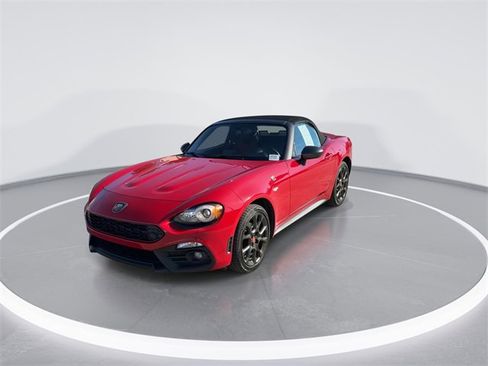 Used 2020 FIAT 124 Spider Abarth w/ Convenience Group image 2