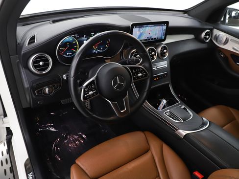 Used 2020 Mercedes-Benz GLC 300 4MATIC Coupe image 28