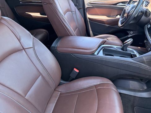 Used 2018 Buick Enclave Avenir w/ Avenir Technology Package FWD image 10