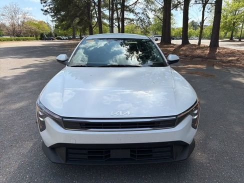 Used 2025 Kia K4 LXS image 8