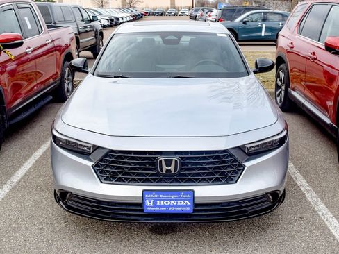 Used 2025 Honda Accord Sport image 14