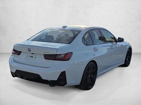 New 2026 BMW 330i Sedan w/ M Sport Package image 2