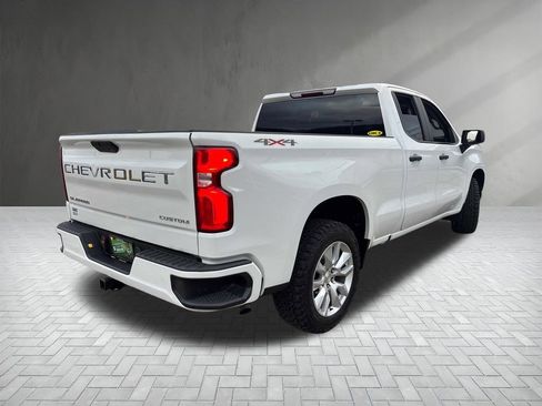 Used 2021 Chevrolet Silverado 1500 Custom image 5