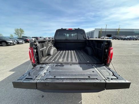 Used 2025 Ford F150 Lariat w/ Bed Utility Package AWD/4WD image 10