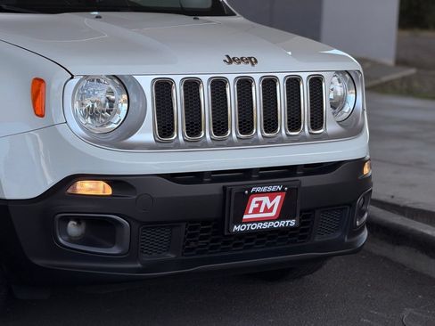 Used 2016 Jeep Renegade Limited AWD/4WD image 10