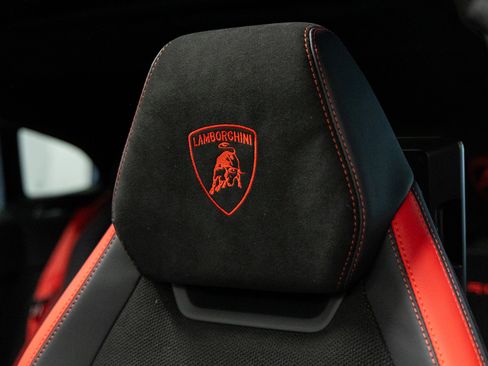 Used 2024 Lamborghini Urus Performante image 37