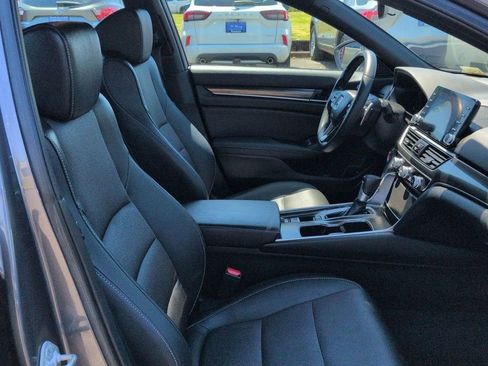 Used 2019 Honda Accord Sport image 29