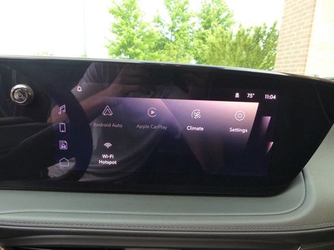 Used 2024 Buick Encore GX Avenir AWD/4WD image 31