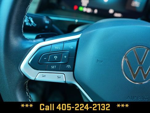 Used 2025 Volkswagen Atlas SE FWD image 33