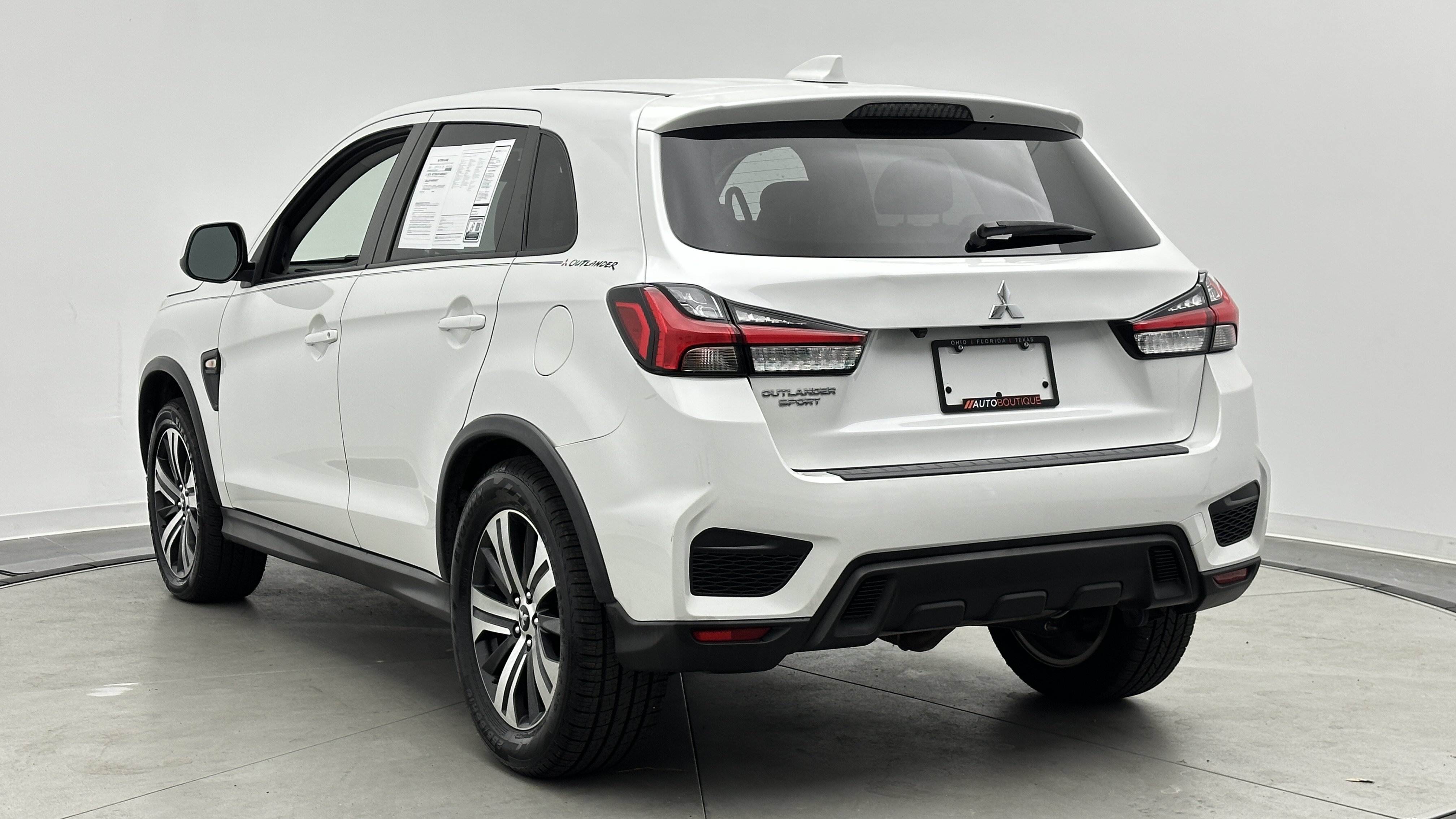 Used 2020 Mitsubishi Outlander Sport ES FWD image 5