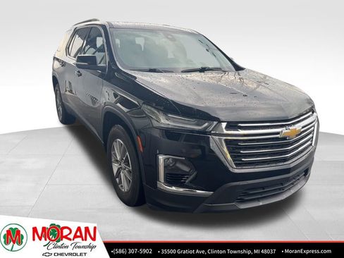 Certified 2023 Chevrolet Traverse LT image 2