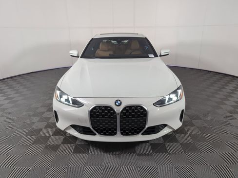 Used 2025 BMW 430i Coupe w/ Convenience Package image 5