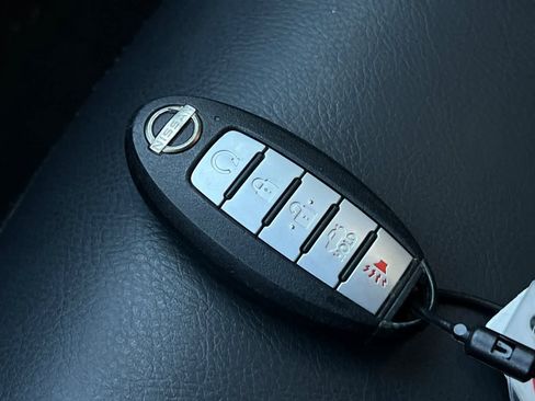 Used 2024 Nissan Altima 2.5 SR FWD image 27