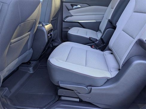 New 2026 Chevrolet Traverse LT image 25