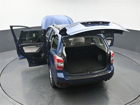 Used 2014 Subaru Forester 2.5i Limited image 46