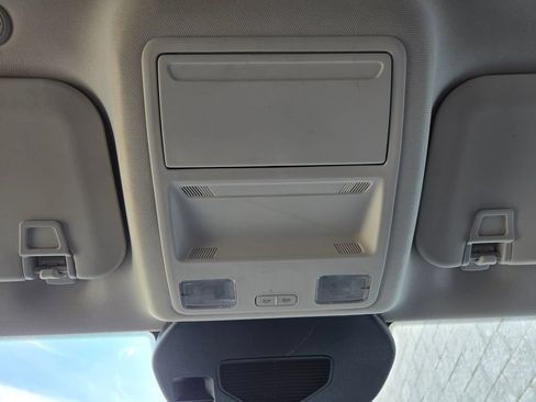 Used 2025 Ford Escape Active AWD/4WD image 21