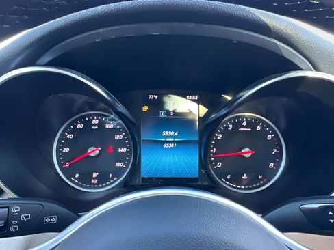 Certified 2022 Mercedes-Benz GLC 300 image 30