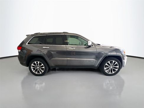 Used 2018 Jeep Grand Cherokee Limited AWD/4WD image 18