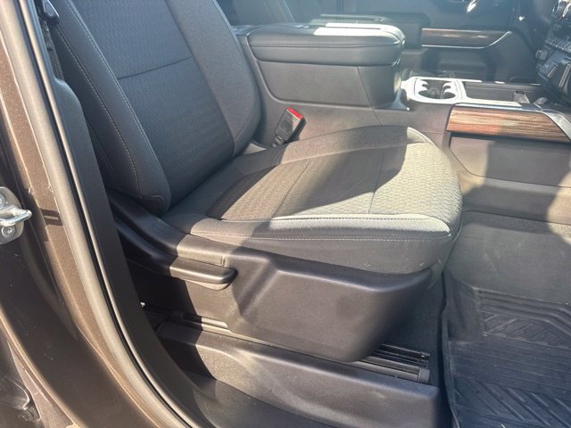 Used 2021 Chevrolet Silverado 1500 LT Trail Boss w/ Convenience Package II AWD/4WD image 15