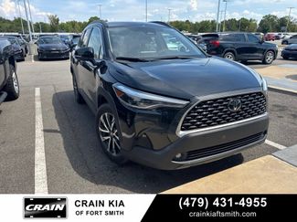 Used 2024 Toyota Corolla Cross XLE FWD video 1