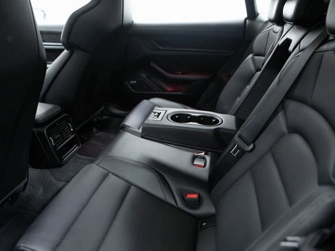 Certified 2024 Porsche Taycan GTS image 30