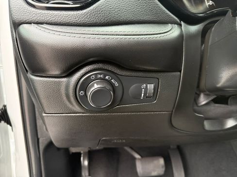 Used 2023 Dodge Durango SXT Launch Edition image 21