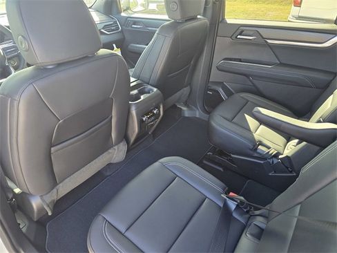 New 2026 GMC Acadia Elevation image 11