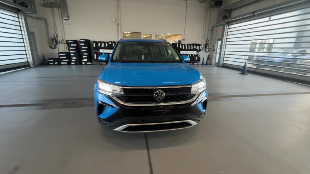 Certified 2023 Volkswagen Taos SE AWD/4WD image 3