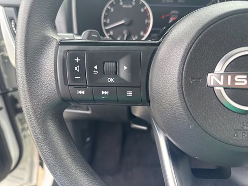 Used 2023 Nissan Rogue SV AWD/4WD image 20