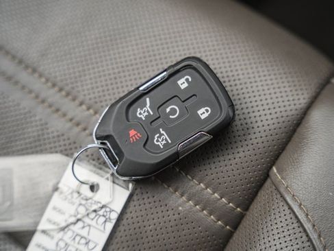 Used 2018 GMC Yukon Denali image 45