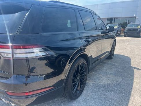 Used 2025 Lincoln Aviator Reserve w/ Equipment Group 201A image 4