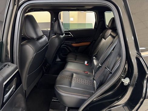 Used 2023 Mitsubishi Outlander SEL 40th Anniversary image 23