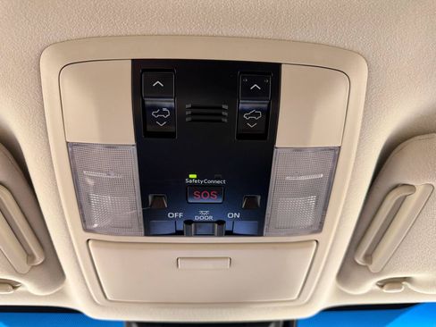 Used 2020 Lexus GX 460 Premium w/ Premium Package AWD/4WD image 30